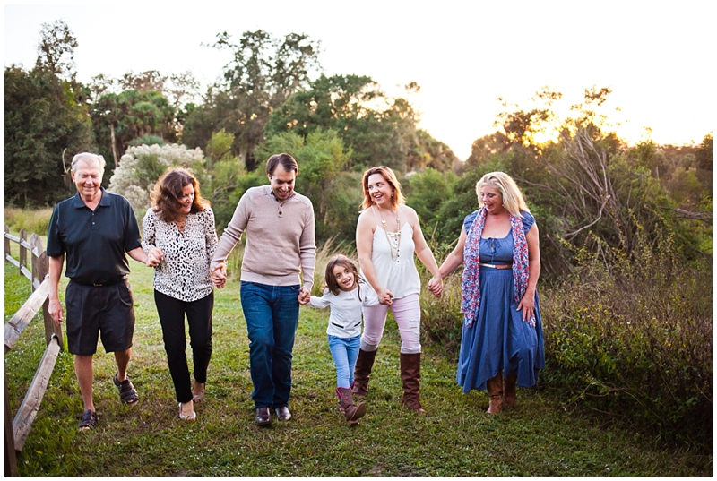 Riverbend Park Jupiter Family Christmas Portraits by Chelsea Victoria