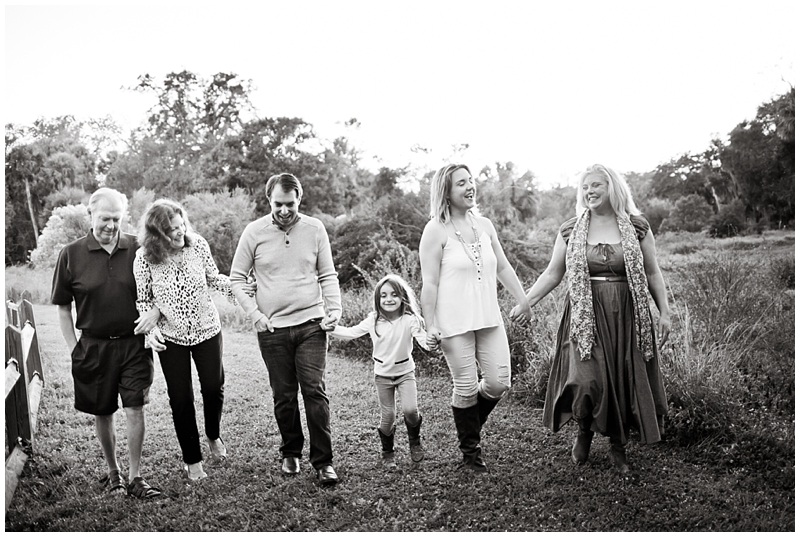 Riverbend Park Jupiter Family Christmas Portraits by Chelsea Victoria