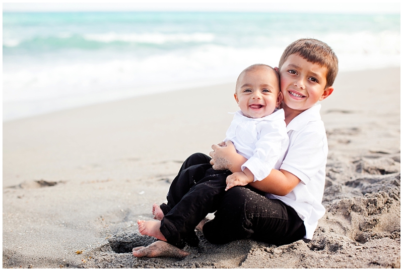 Military Family Portraits Coral Cove Jupiter Beach Florida by Chelsea Victoria Photography ChelseaVictoria.com