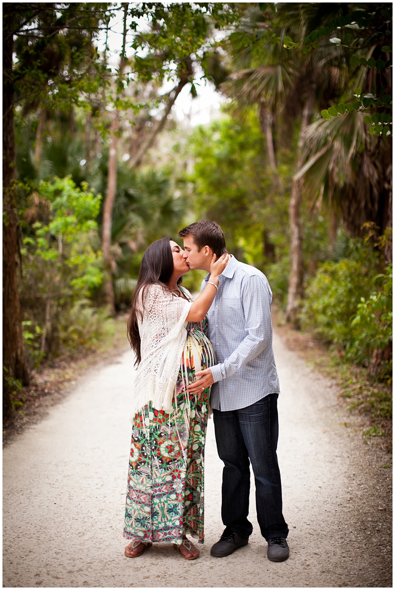 Riverbend Park, Jupiter, Florida Maternity Photography by Chelsea Victoria