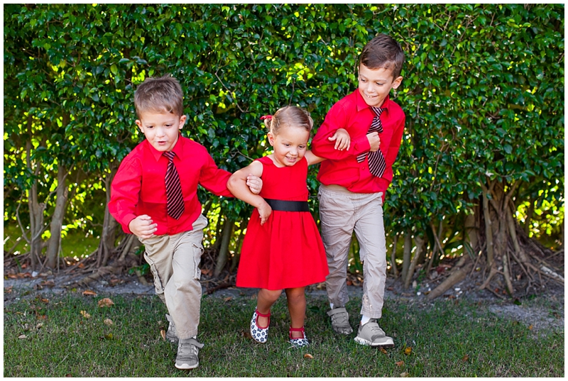 Palm Beach Family Christmas Portraits by ChelseaVictoria.com